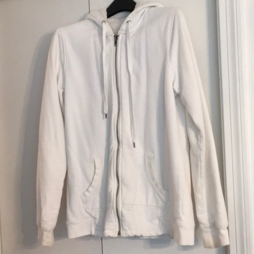 Taylor Marc’s Sherpa fleece hoodie